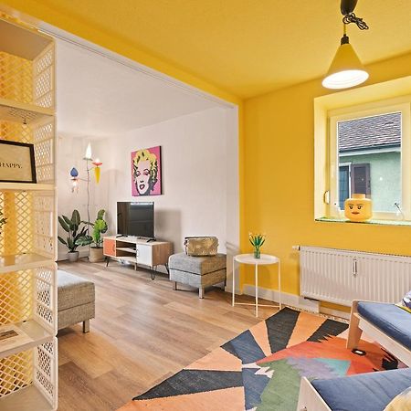 Farbenfrohe Altbauwohnung, Top Ausstattung Friedrichshafen Luaran gambar